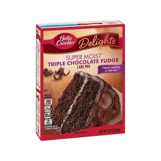 Betty Crocker - Super Moist - Triple Chocolate Fudge Cake Mix - 432 g